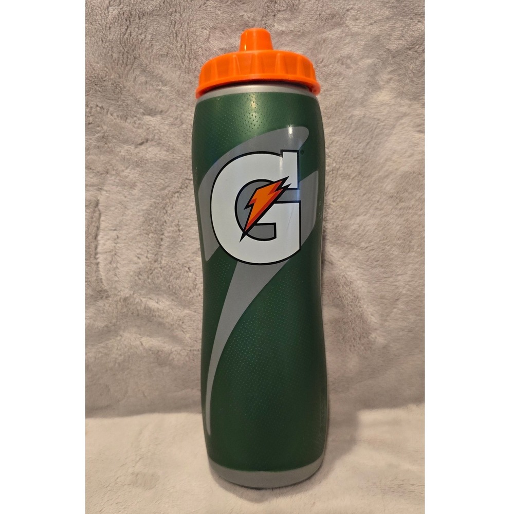 Gatorade Squeeze 32oz Plastic Water Bottle - Green‎